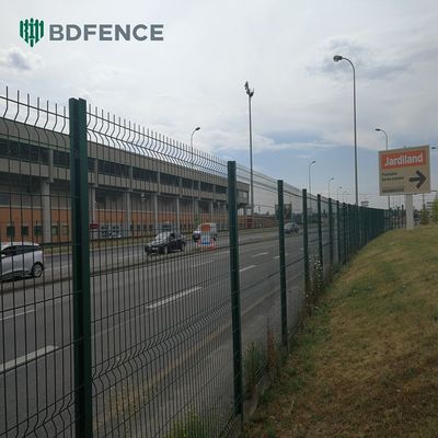 উচ্চ মানের গ্যালভানাইজড স্টিল মেটাল পিভিসি কোটিং করা 3d v বাঁকানো কার্ভড গার্ডেন ওয়েল্ডেড তারের জাল প্যানেল